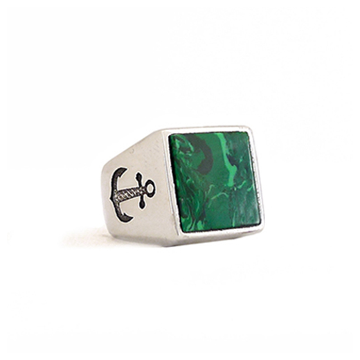 Viereckiger Grüner Stein Ring